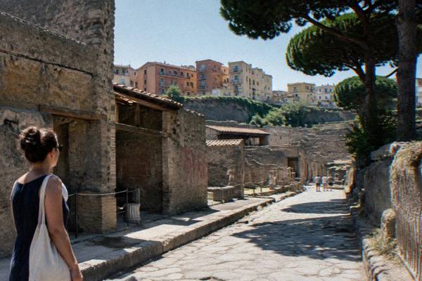 Small Group with Archaeologist, 2 Hours, Naples